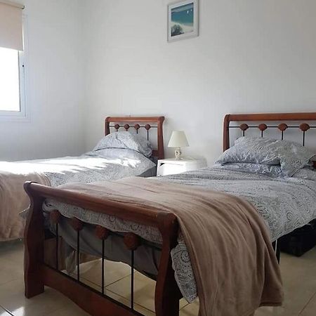 Armstrong Apartment Paralimni Buitenkant foto